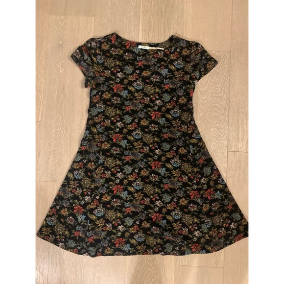 Urban outfitters Kimchi Blue floral mini - Picture 1 of 1